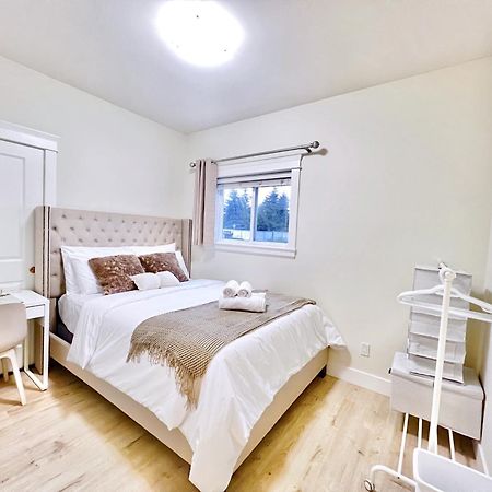 Si & Daniel Home Near Yvr Airport & Skytrain Separate Entry Free Parking Richmond Exterior foto