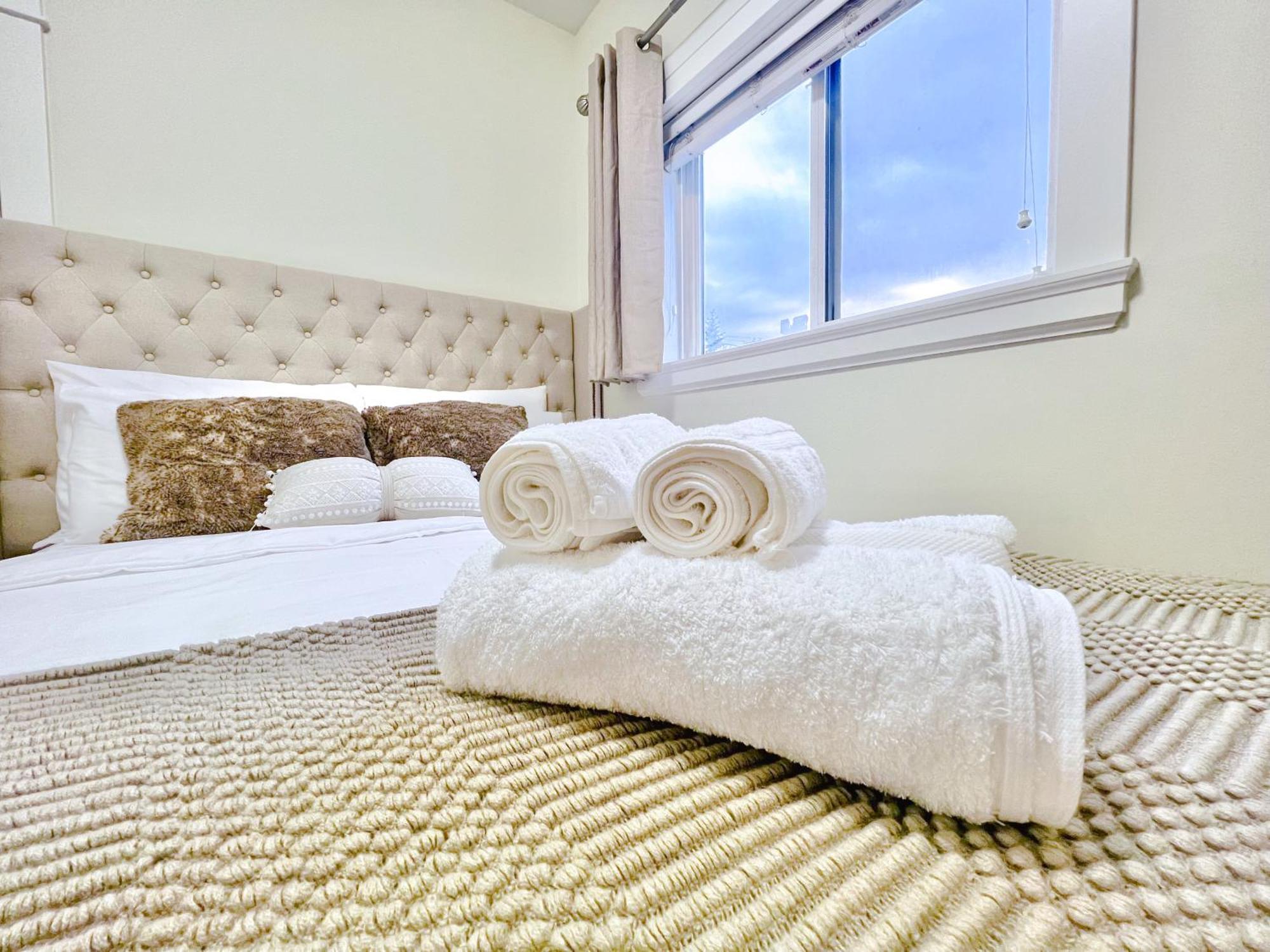 Si & Daniel Home Near Yvr Airport & Skytrain Separate Entry Free Parking Richmond Exterior foto